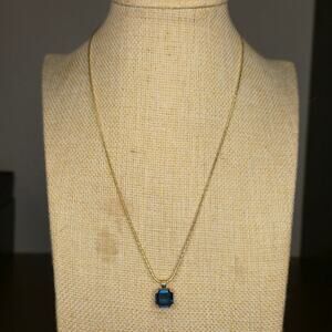 Signed AVON Retro Blue Gemstone Pendant Necklace - Gold Tone Dainty Chain
